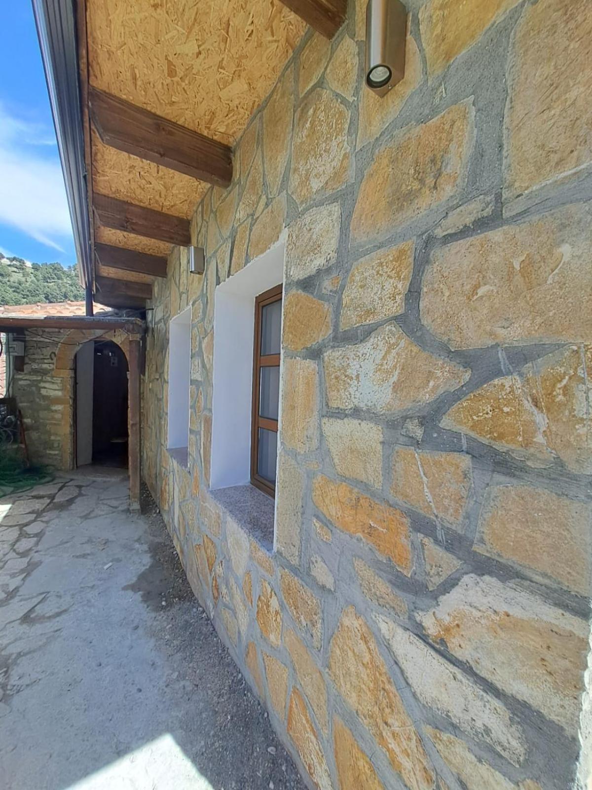 Hotel Demaj Berat Exterior photo